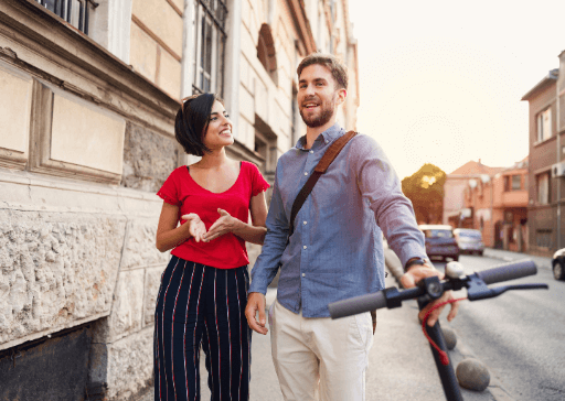 Esconde sus verdaderos sentimientos