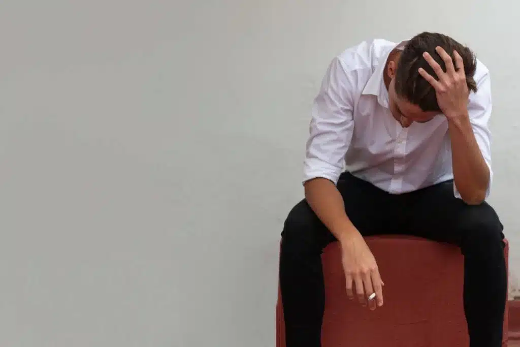 27 signos de un hombre débil en una relación